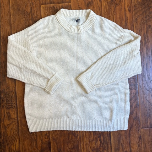 American Eagle Sweater - Picture 2 of 4